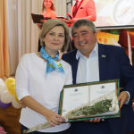 Депутат Горсовета Уфы Марат Васимов поздравил с 80-летним юбилеем школу № 113