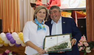 Депутат Горсовета Уфы Марат Васимов поздравил с 80-летним юбилеем школу № 113