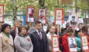 Руслан Зинатуллин принял участие в торжественном митинге, приуроченном к 72-оё годовщине Победы