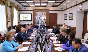 Городские депутаты готовятся к очередному заседанию Совета