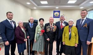 В Уфе продолжаются адресные поздравления ветеранов
