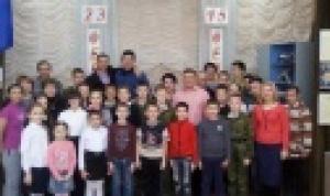 Депутат Горсовета Уфы поздравил уфимцев с Днем защитника Отечества
