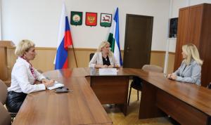 В формате диалога