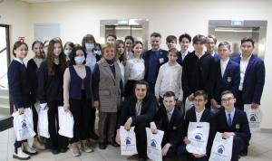 Павел Васильев организовал профориентационную экскурсию для уфимских школьников