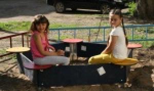 В Уфе построили детскую площадку без копейки бюджетных средств