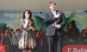 Молодежь Уфы организовала концерт для ветеранов.