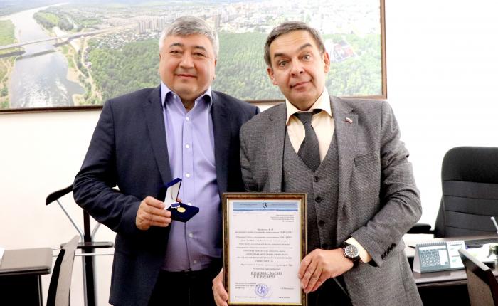Марату Васимову присвоено звание почётного выпускника УГНТУ