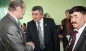 Депутат Горсовета поздравил писателей республики