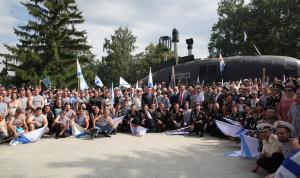 Депутаты городского Совета Уфы поздравили моряков с Днём ВМФ